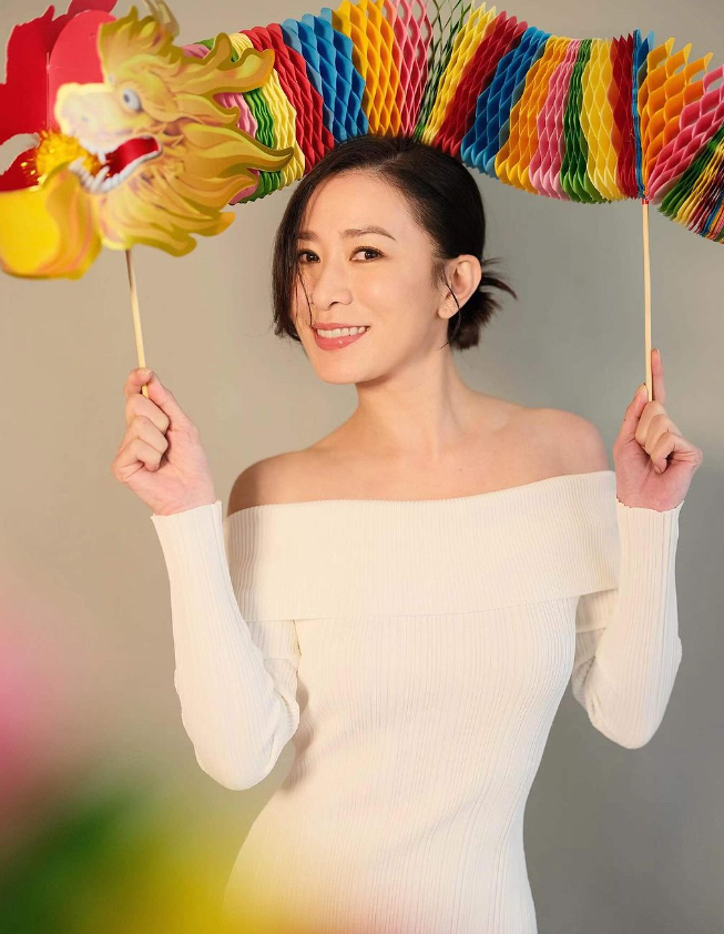 教育+-明星成長-香港小姐-鄧卓殷-協恩中學