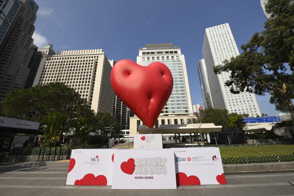 飄浮紅心-藝術裝置-打卡-快閃5