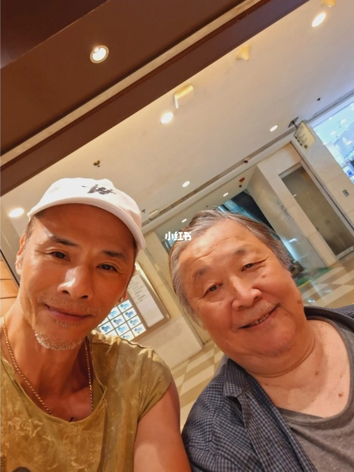 娛樂-明星健康-長者跌倒-秦煌-獨居-入院