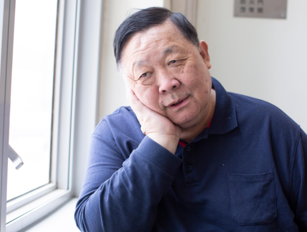 娛樂-明星健康-長者跌倒-秦煌-獨居-入院