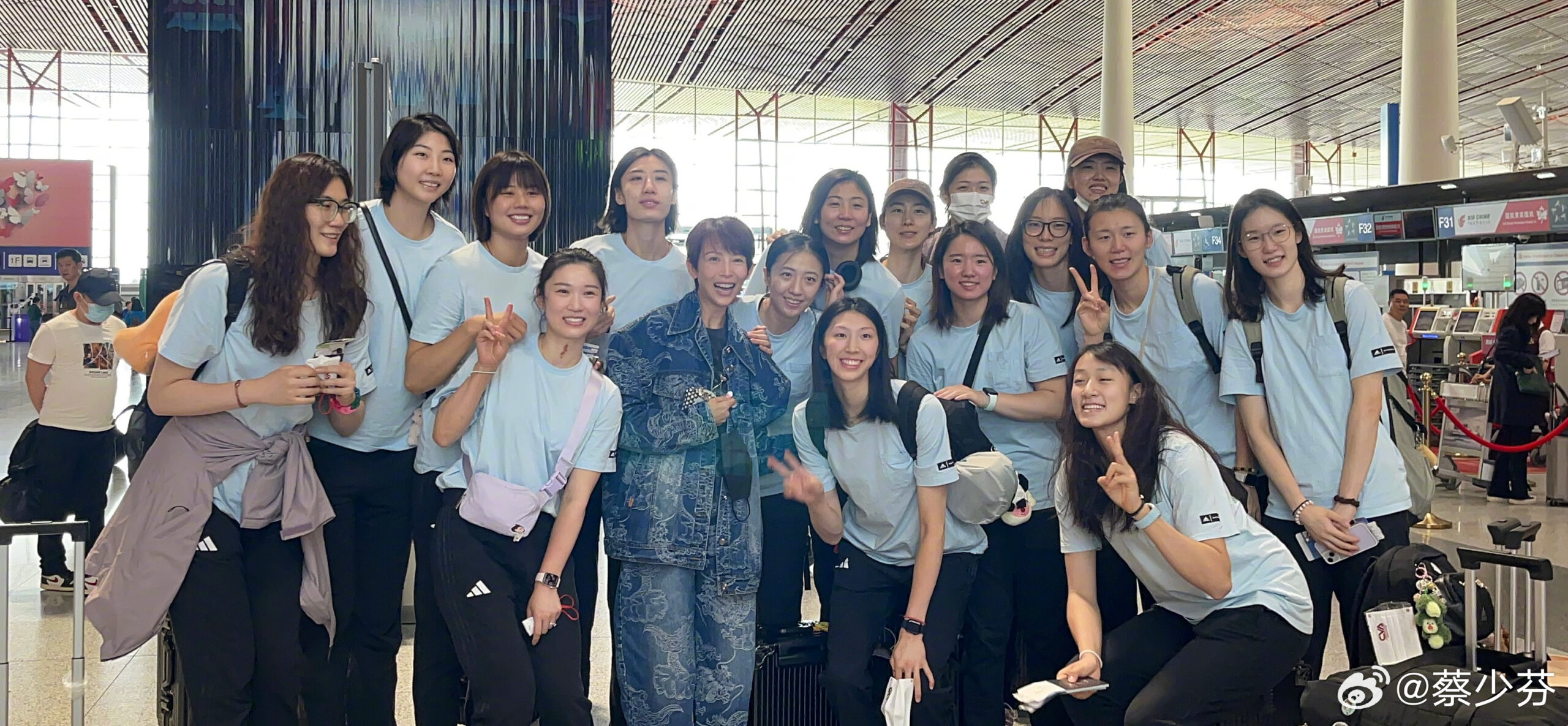 娛樂-明星-蔡少芬-中國女排