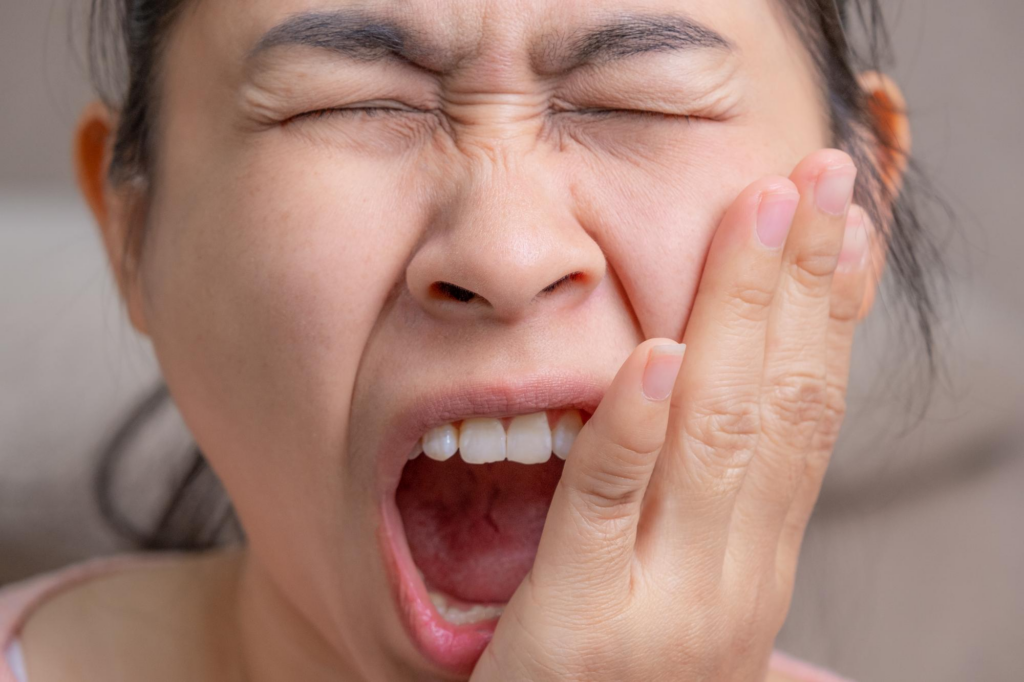 健康-疾病資訊-牙齒健康-磨牙