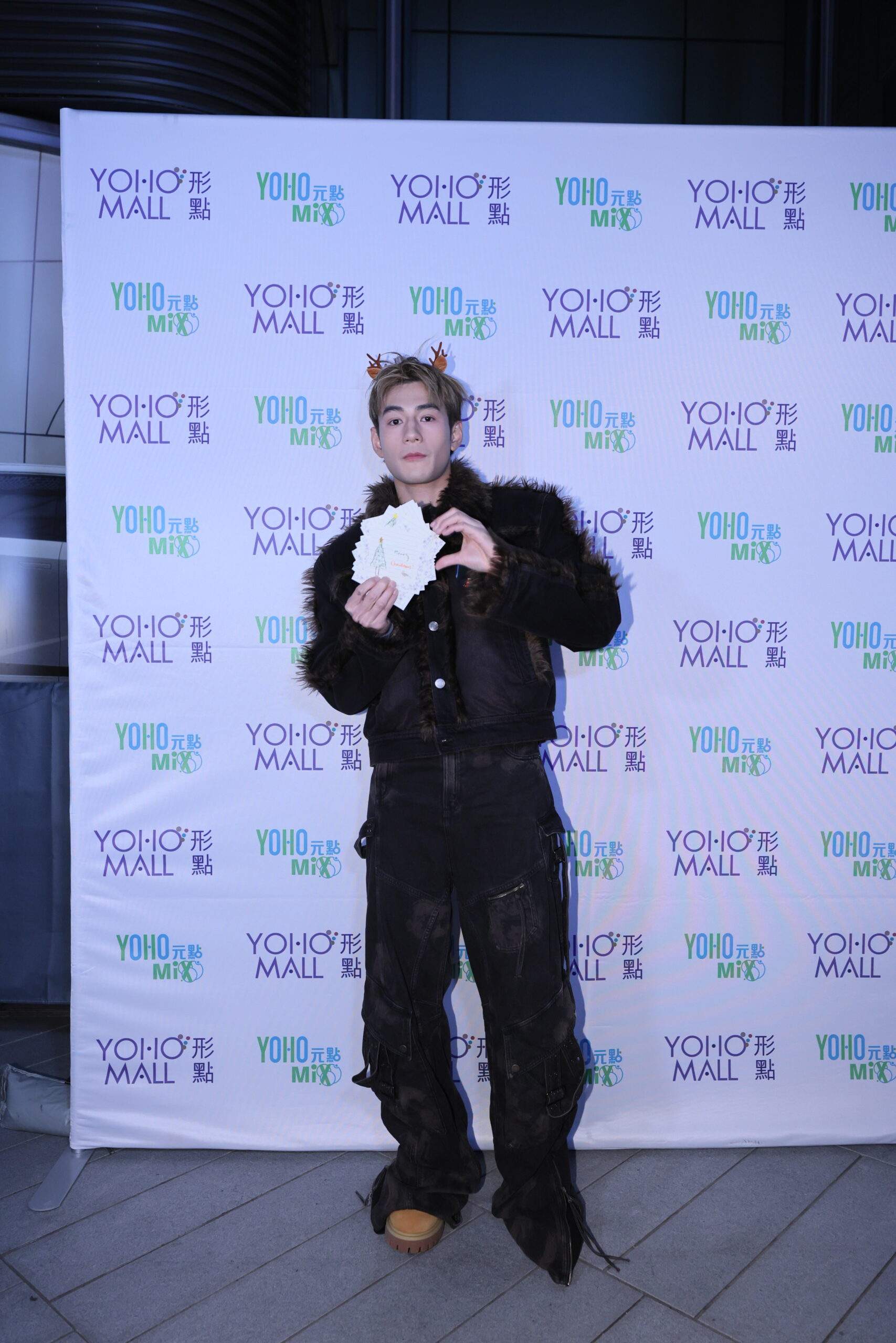 yoho-jingledreams聖誕玩樂舞台秀-魏浚笙-姚焯菲