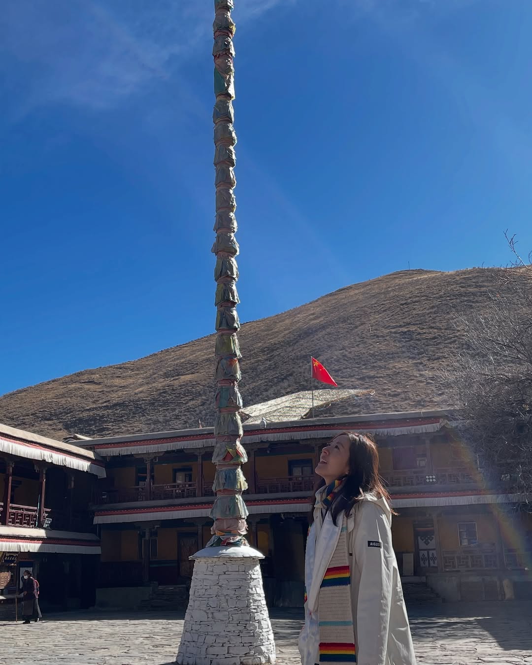 娛樂-唐詩詠-西藏6.8級地震-報平安