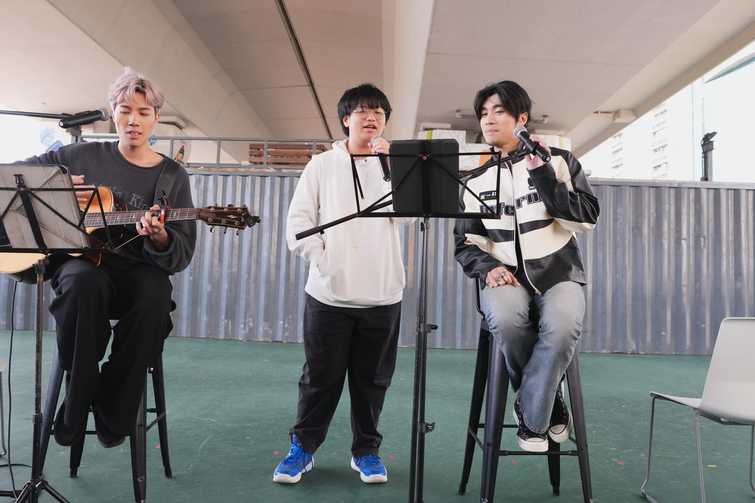 娛樂-周殷廷-觀塘busking-簽名會