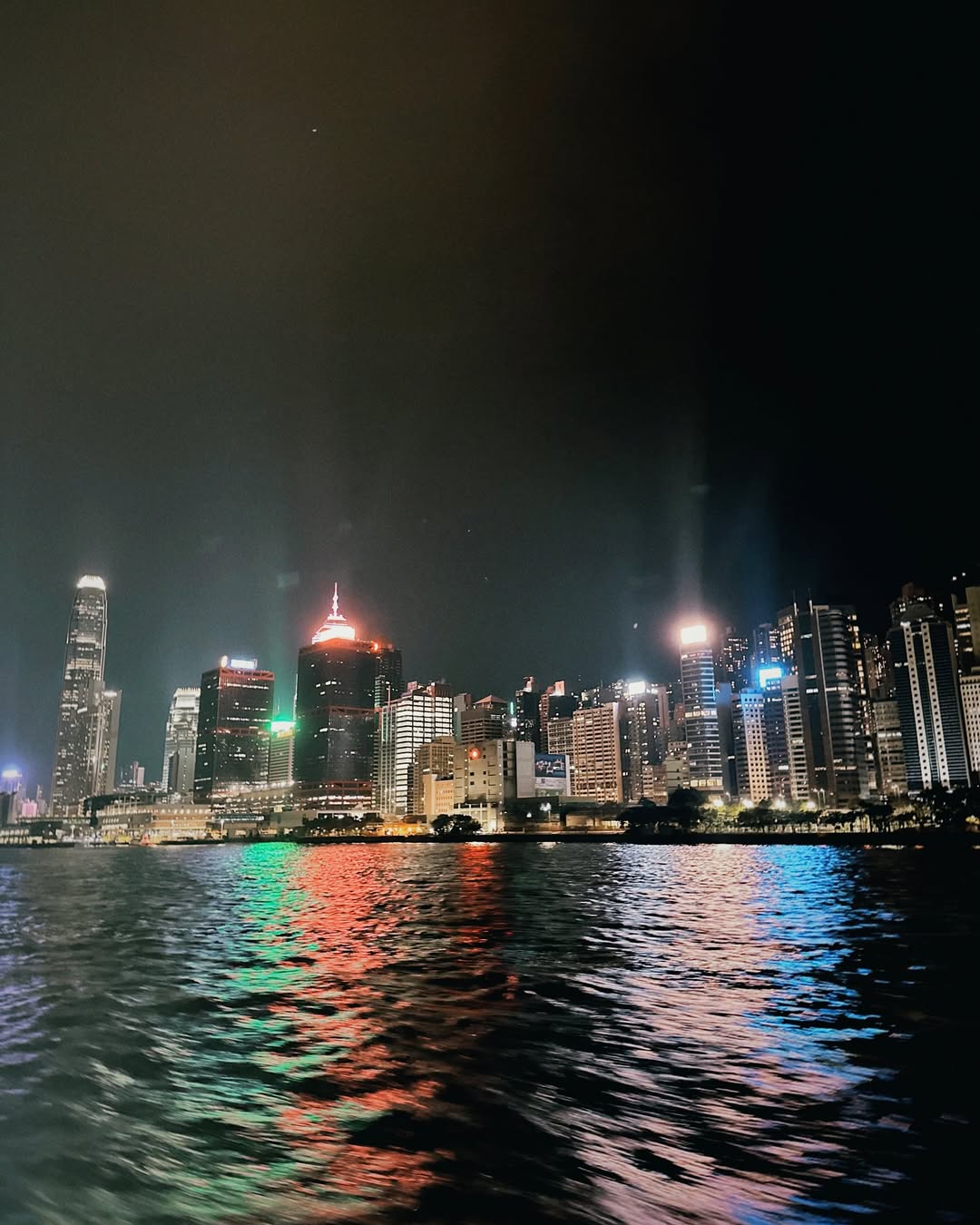 娛樂-ginlee李幸倪-大馬-父母來港定居