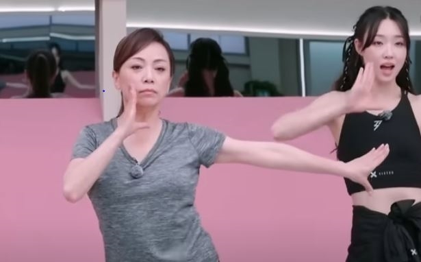 娛樂-鄧萃雯-乘風破浪的姐姐-組女團