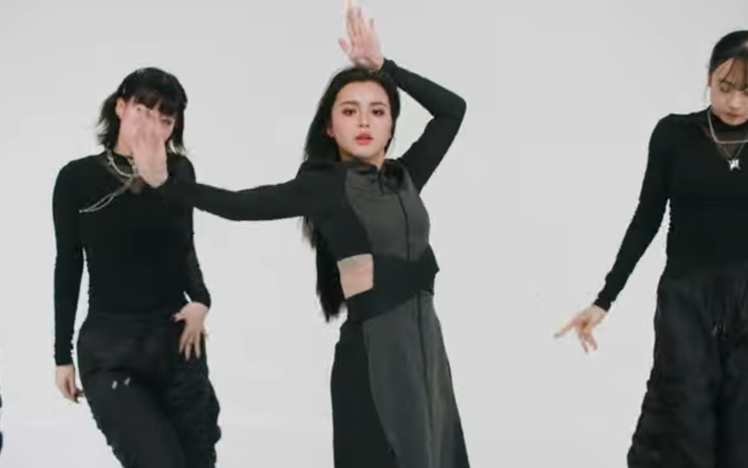 娛樂-姚焯菲-玩threads-NewFantasy