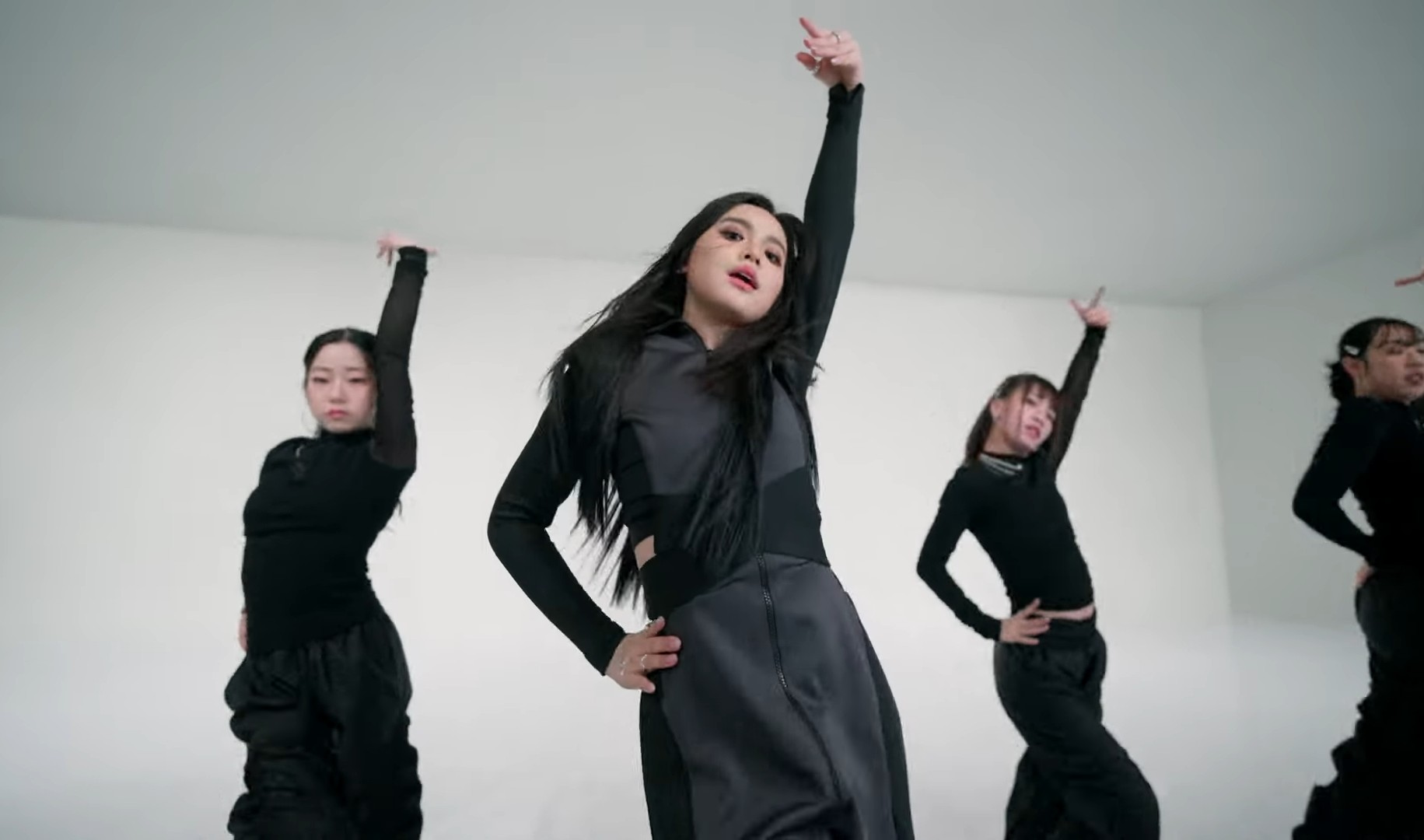 娛樂-姚焯菲-玩threads-NewFantasy