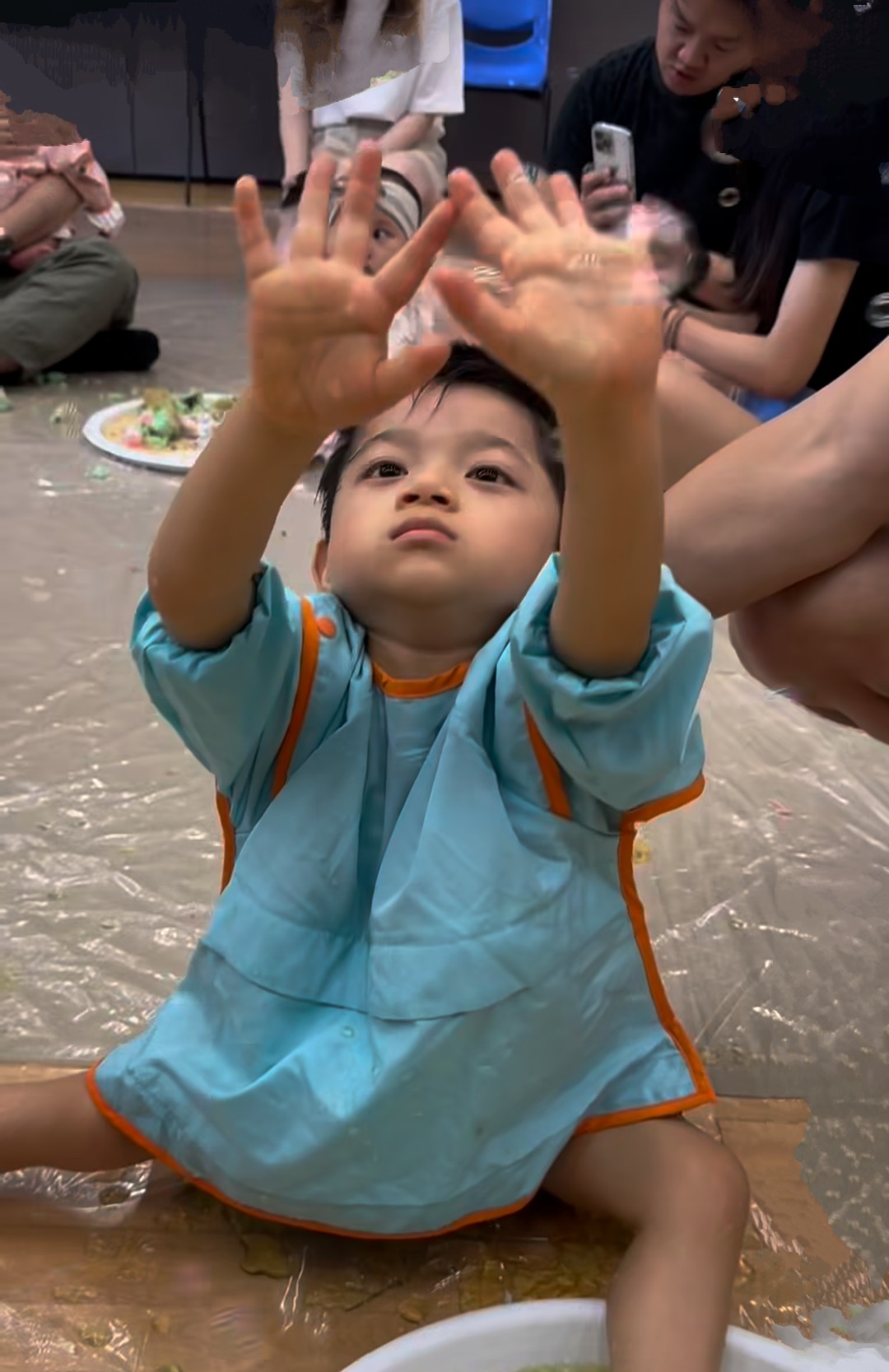 娛樂-何雁詩-天使囝囝asher-返學