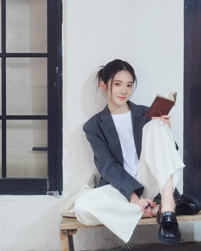 雲浩影-明星成長-歌手5