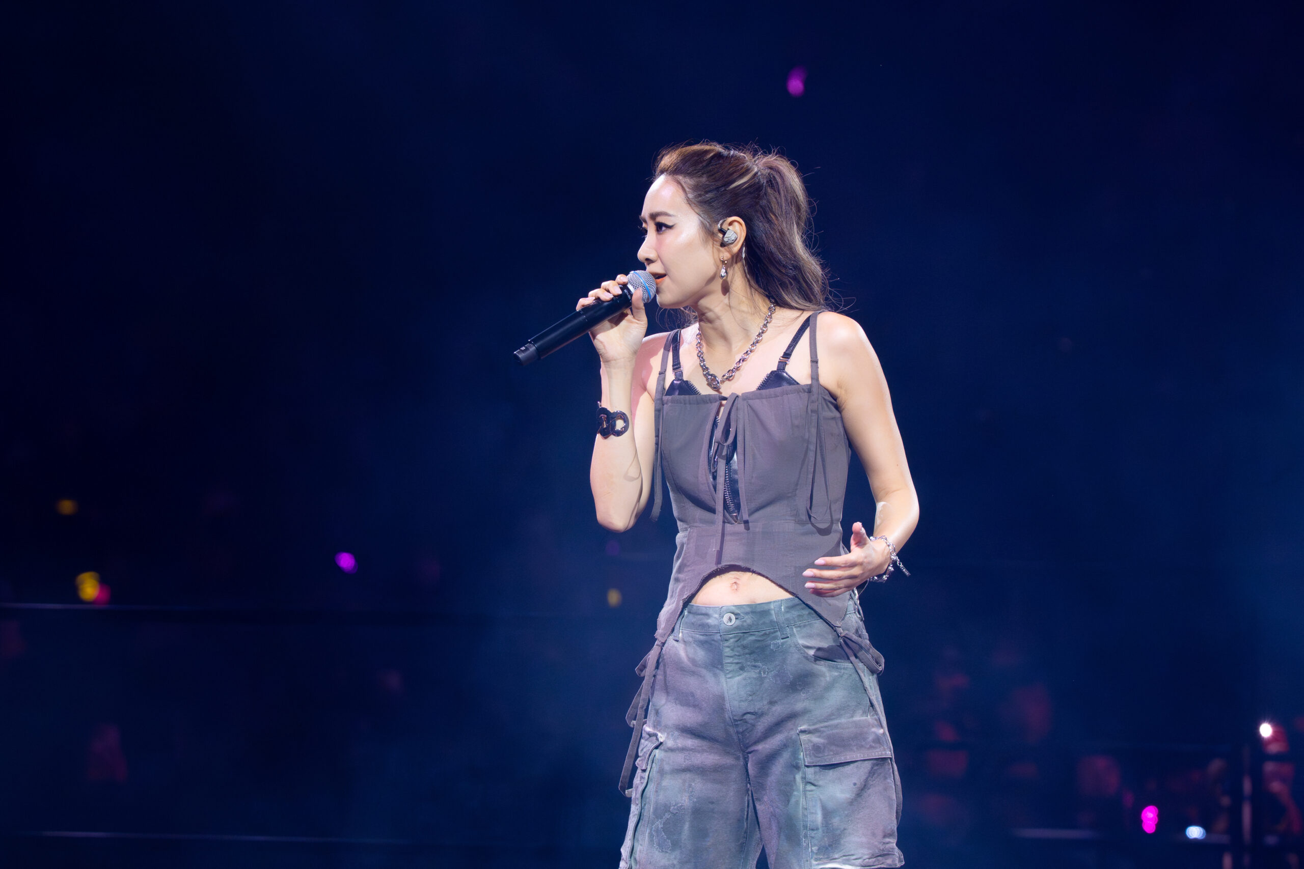 娛樂-鄭秀文-鄭欣宜-吳雨霏-密謀復出