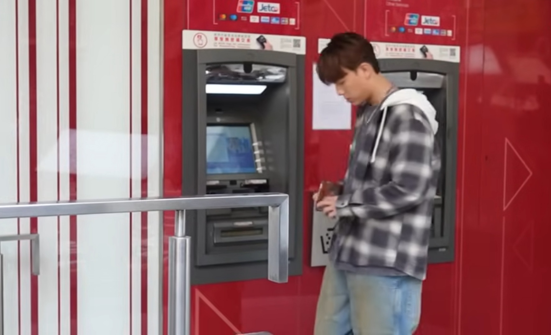 娛樂-mc張天賦-懷疑人生-冷氣技工