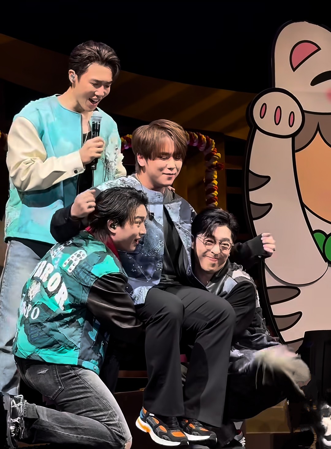 娛樂-miro見面祭-姜濤-單膝跪姜糖