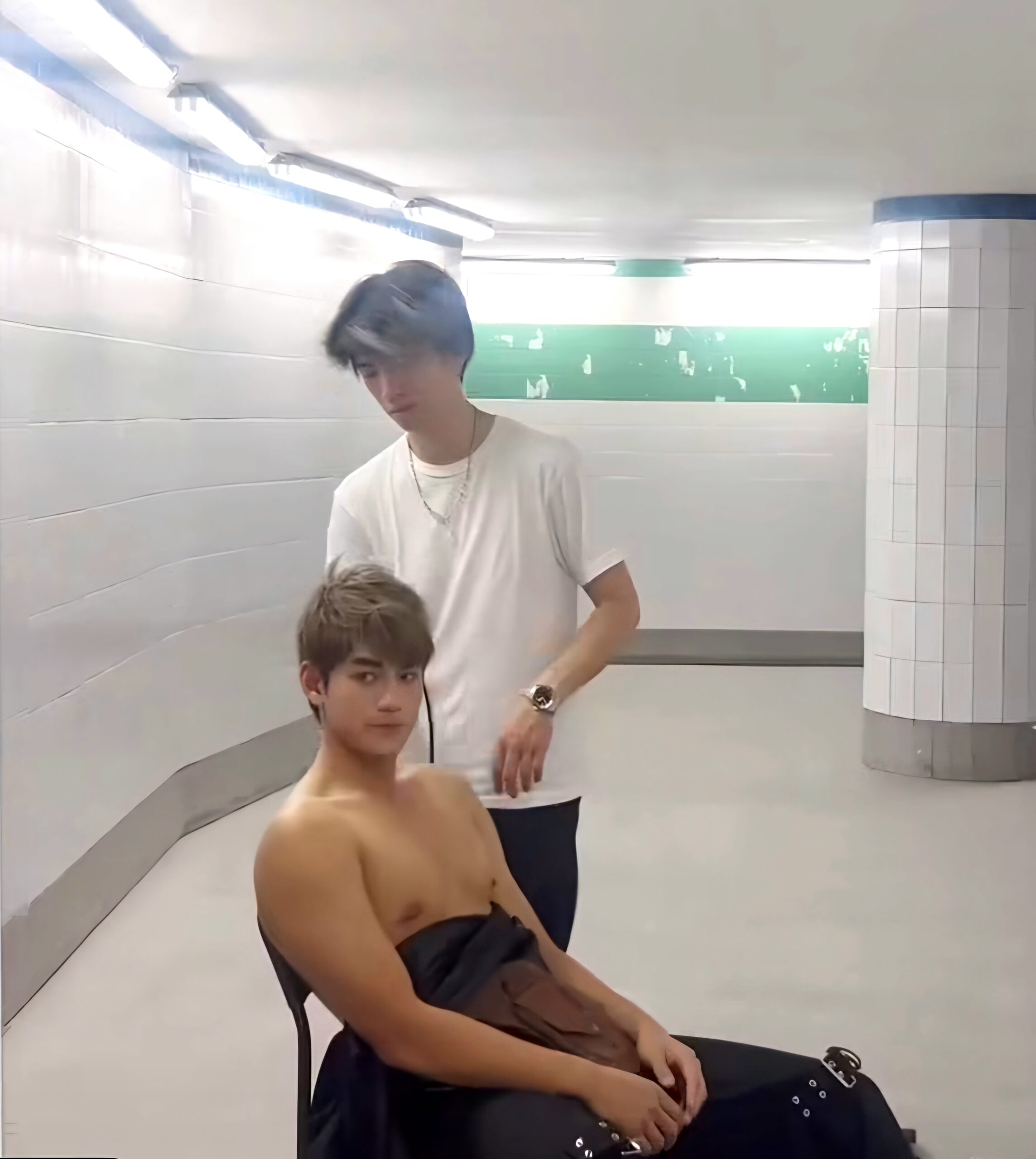 娛樂-Jeffrey魏浚笙-派福利-白色踢死兔