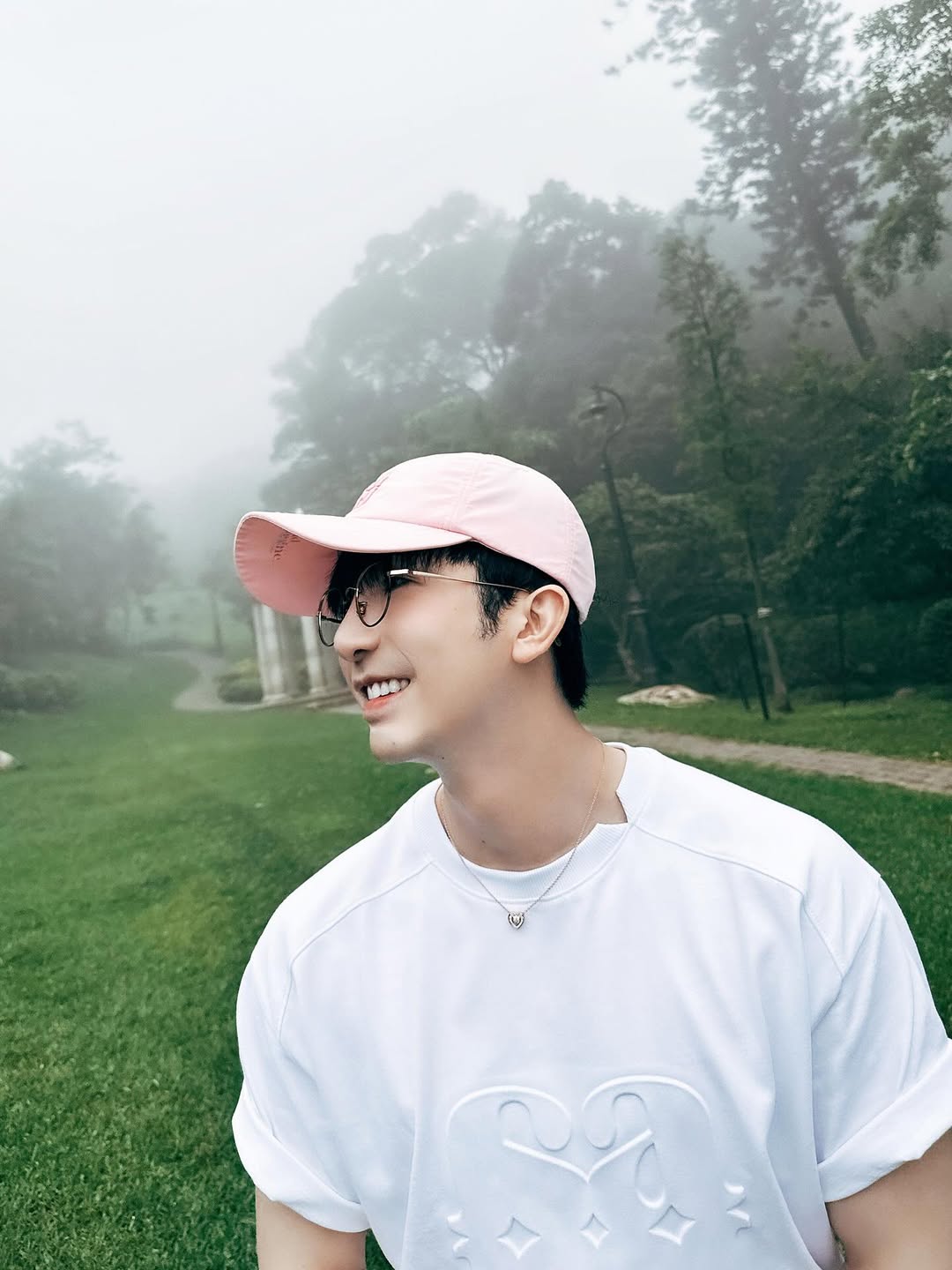 娛樂-盧瀚霆ansonlo-腰痛纏身-拒坐輪椅